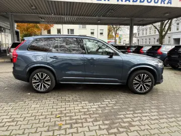 VOLVO XC90 T8 AWD Plus Dark 7 locuri