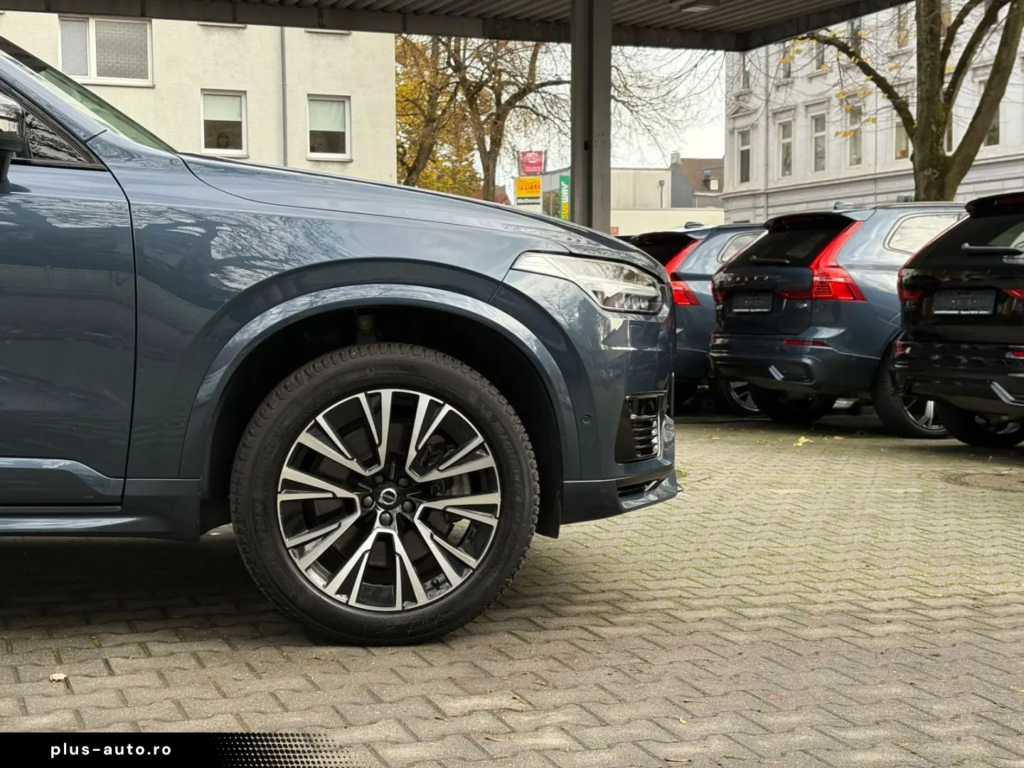 VOLVO XC90 T8 AWD Plus Dark 7 locuri