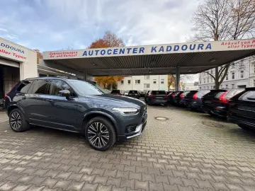 VOLVO XC90 T8 AWD Plus Dark 7 locuri