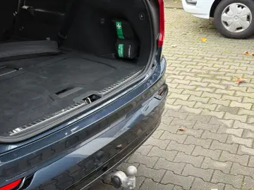 VOLVO XC90 T8 AWD Plus Dark 7 locuri