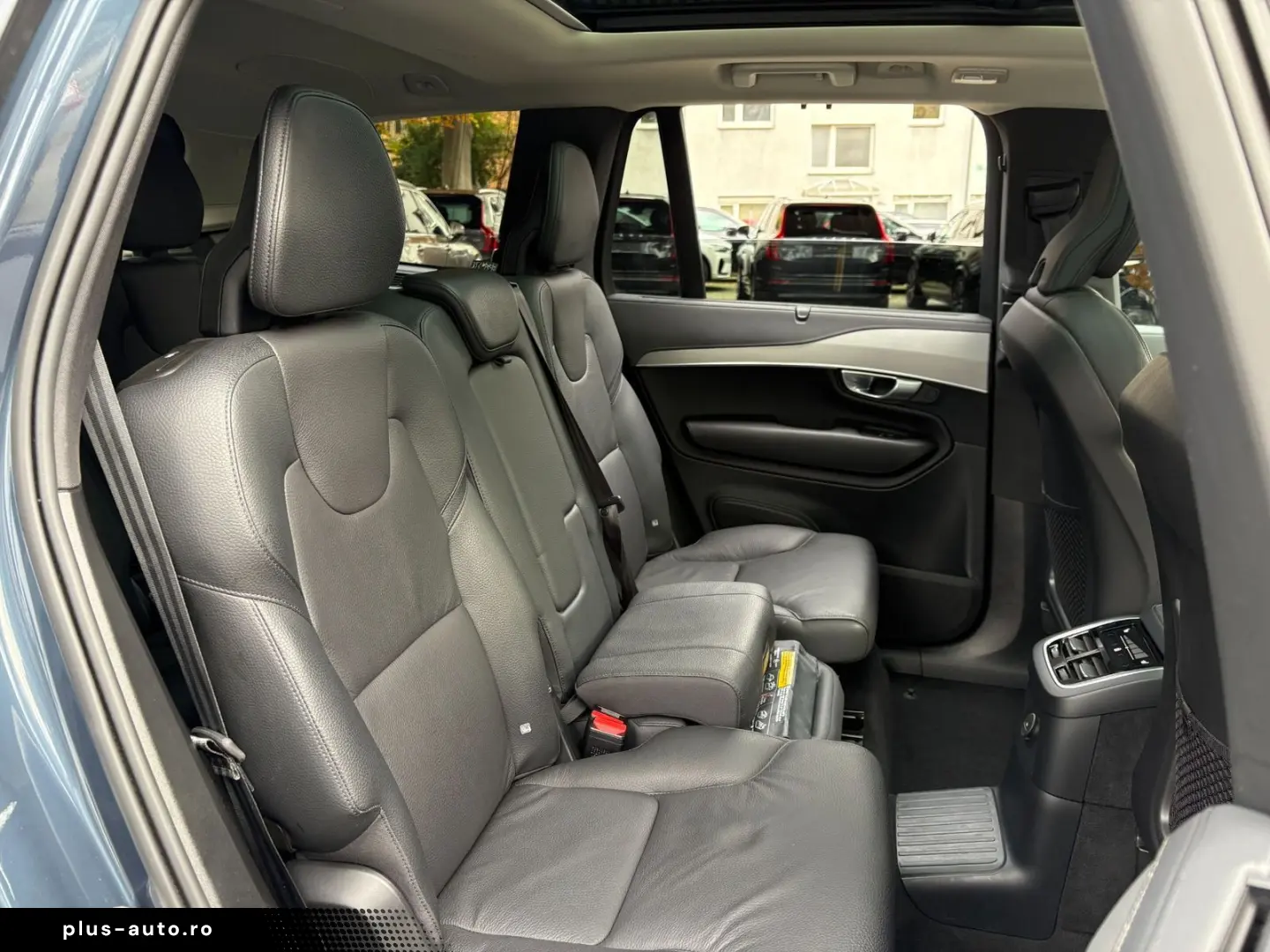 VOLVO XC90 T8 AWD Plus Dark 7 locuri