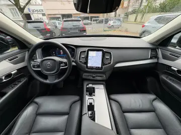 VOLVO XC90 T8 AWD Plus Dark 7 locuri