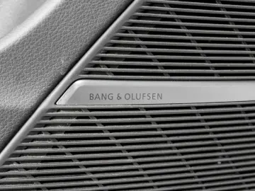 AUDI Q8 S line 50 TDI Ass  Laser 23