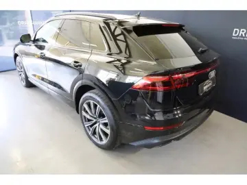 AUDI Q8 50 TDI