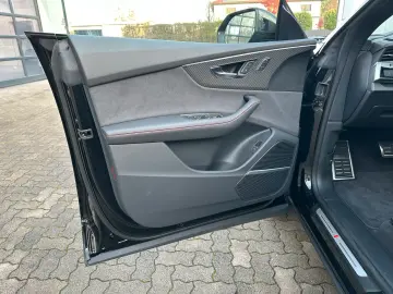 AUDI Q8 50 TDI HUD   Luft   Pano   UPE   128.500 €
