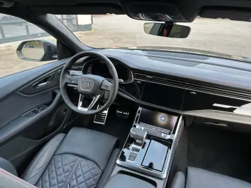 AUDI Q8 50 TDI HUD   Luft   Pano   UPE   128.500 €