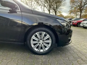 PEUGEOT 308 SW 1 5 BlueHDi EAT8 Allure Pack (Automatik)