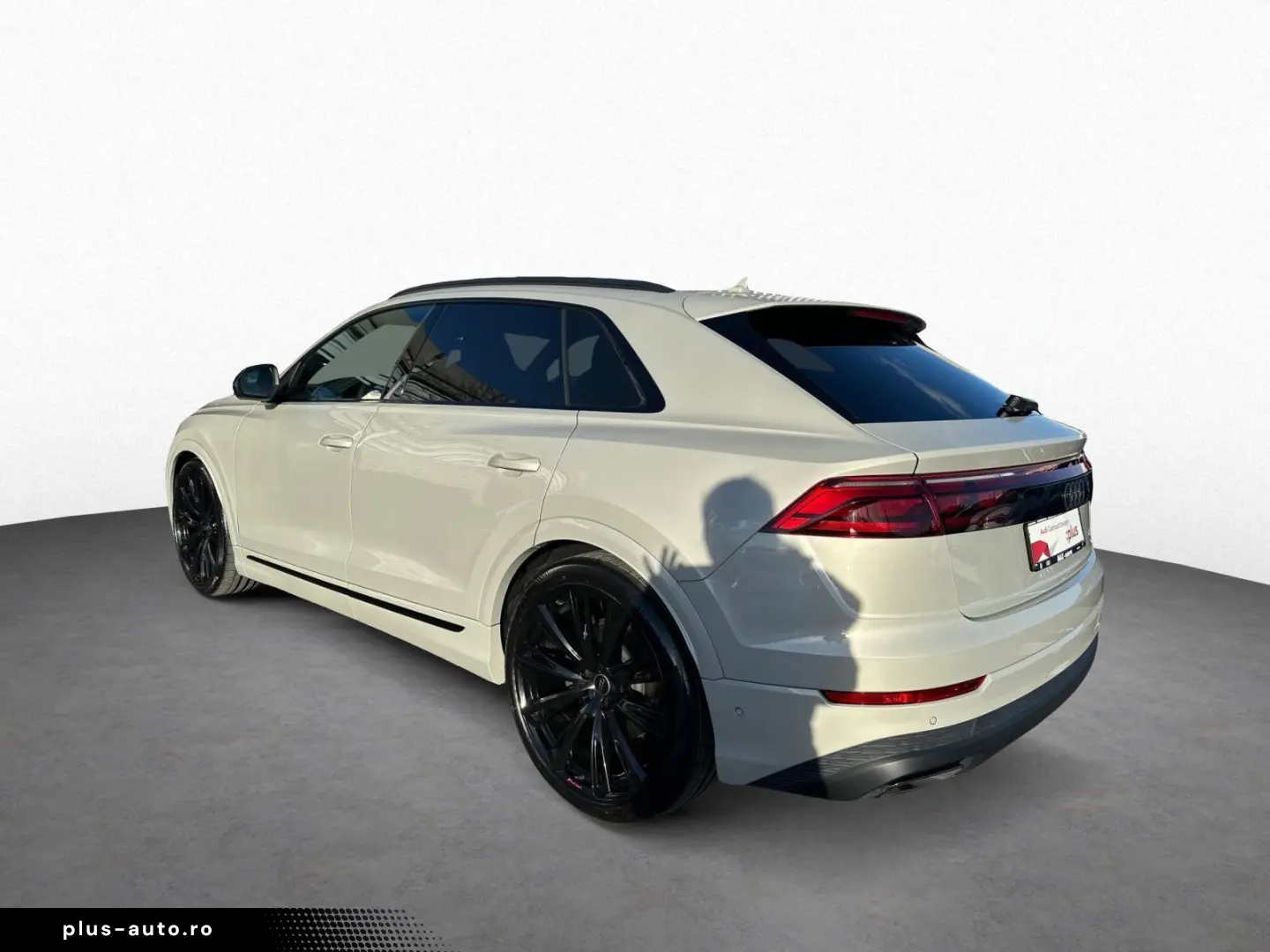 AUDI Q8 50 TDI QUATT MATRIX PANO AHK RAUTE LUFT 360