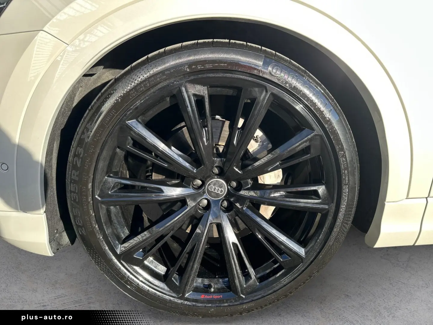 AUDI Q8 50 TDI QUATT MATRIX PANO AHK RAUTE LUFT 360