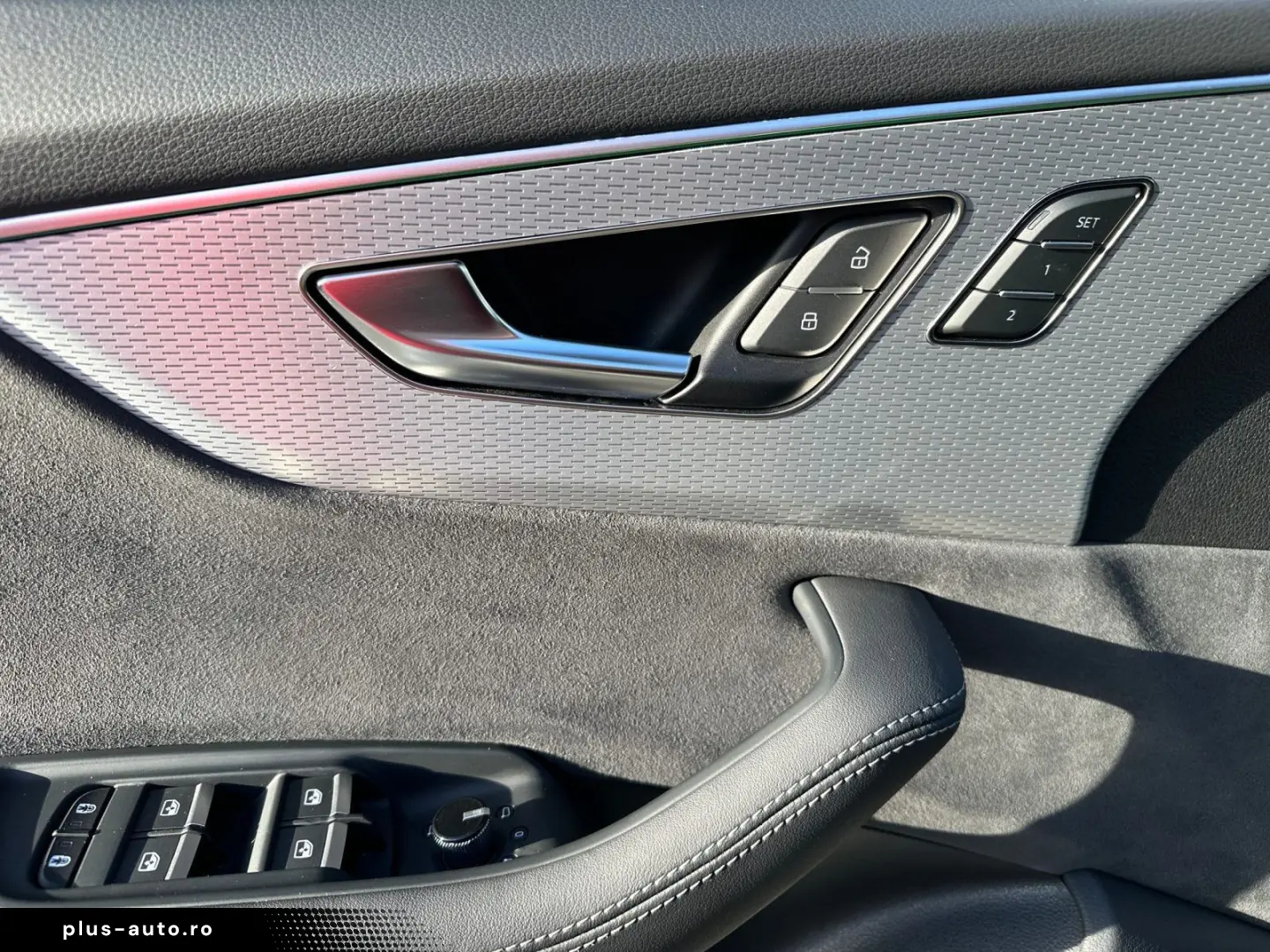 AUDI Q8 50 TDI QUATT MATRIX PANO AHK RAUTE LUFT 360