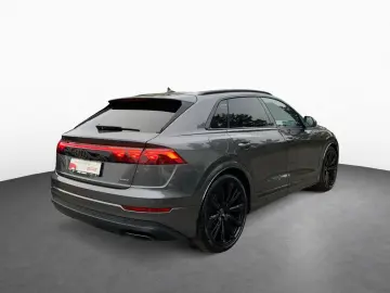 AUDI Q8 50 TDI QUATT S LINE MATRIX RAUTE AHK PANO B&O