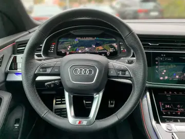 AUDI Q8 50 TDI QUATT S LINE MATRIX RAUTE AHK PANO B&O