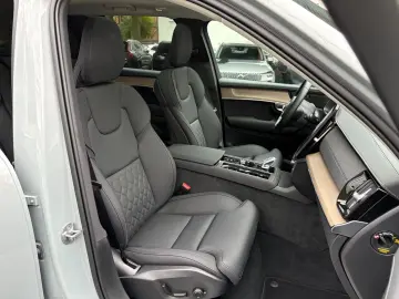 VOLVO XC90 T8 Plus Bright Facelift Head-Up PANO 360 AC