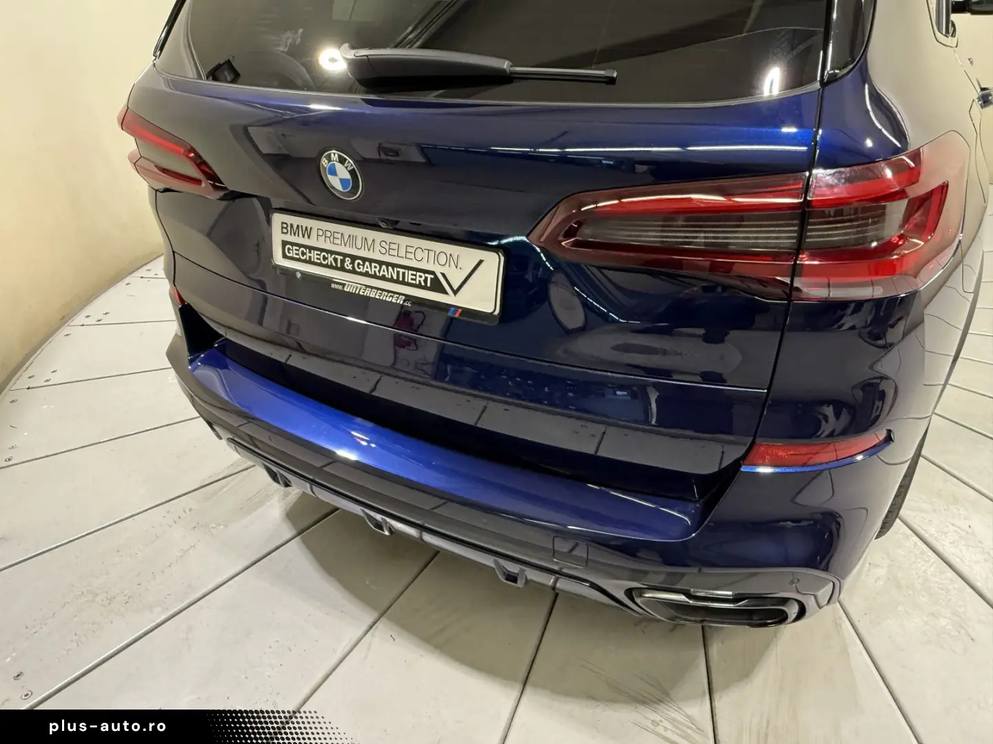 BMW X5 M50i  B&W 360  Panoramic