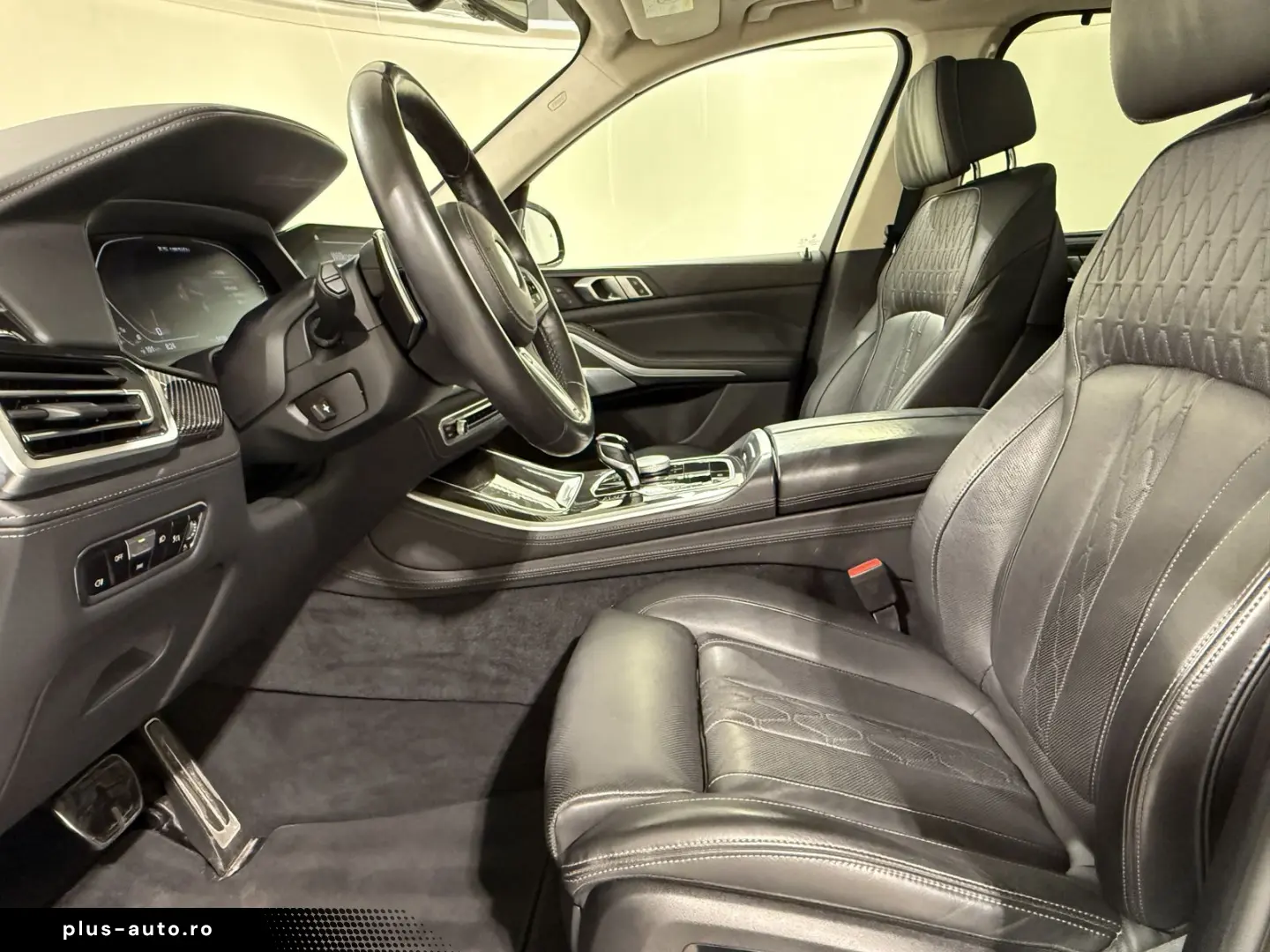 BMW X5 M50i  B&W 360  Panoramic