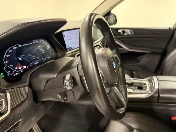 BMW X5 M50i  B&W 360  Panoramic