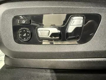 BMW X5 M50i  B&W 360  Panoramic