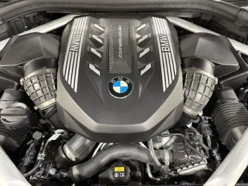 BMW X5 M50i  B&W 360  Panoramic