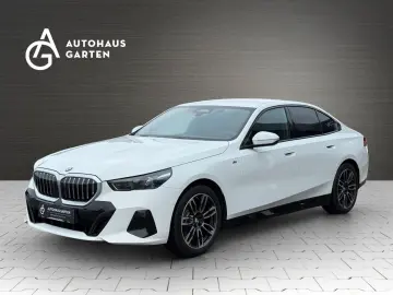 BMW 520 i M Sport LED Kamera Leder ERST 10.000 KM
