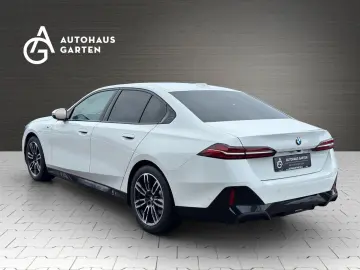 BMW 520 i M Sport LED Kamera Leder ERST 10.000 KM