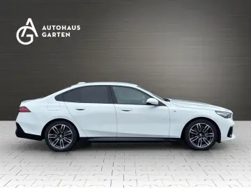 BMW 520 i M Sport LED Kamera Leder ERST 10.000 KM