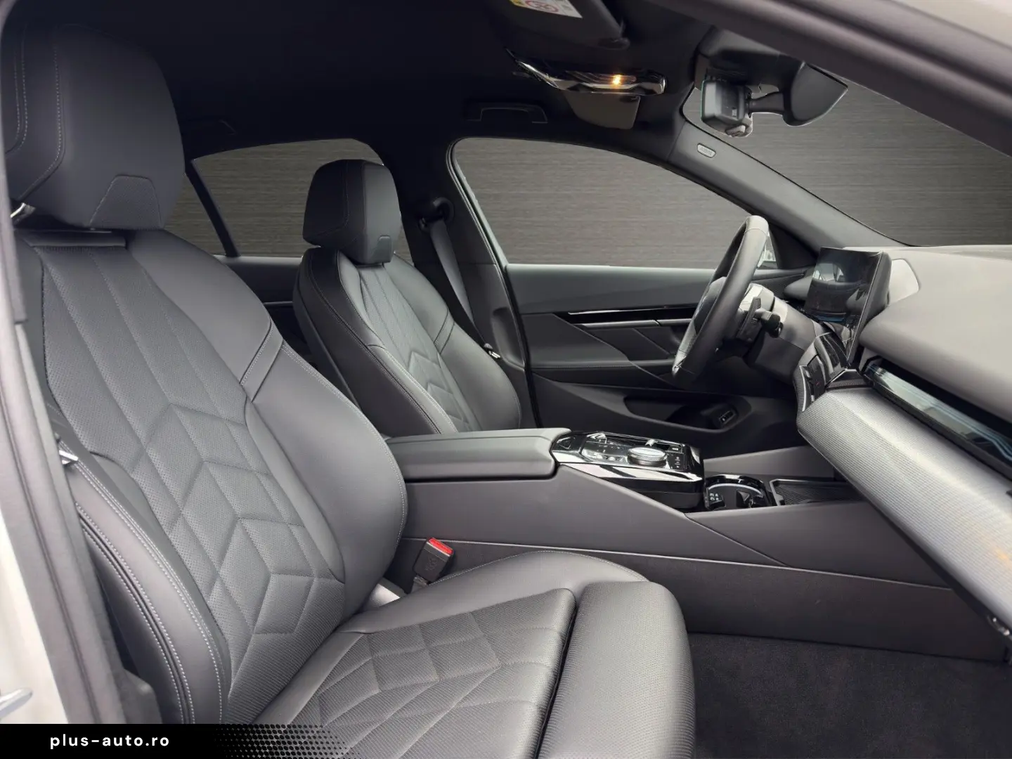 BMW 520 i M Sport LED Kamera Leder ERST 10.000 KM