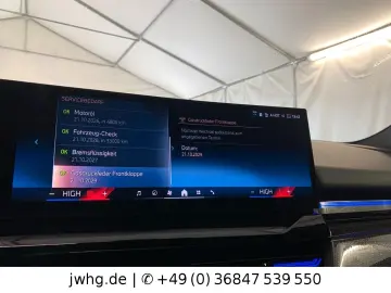 BMW 520 i M Sport LED  HeadUp DrivingProf Memory