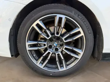 BMW 520d M Sportpaket   GARANTIE-bis-03.2029