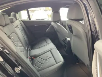 BMW 520 i Limousine Sportpaket Navi Leder Digitales