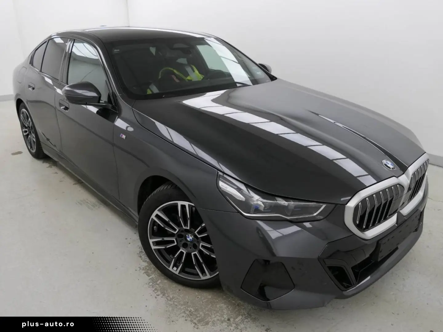 BMW 520i M Sport AHK DA  PA  H K AdpLED LCPro Travel