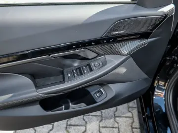 BMW 520i Limousine M Sport AHK Pano Standheiz. DA  H