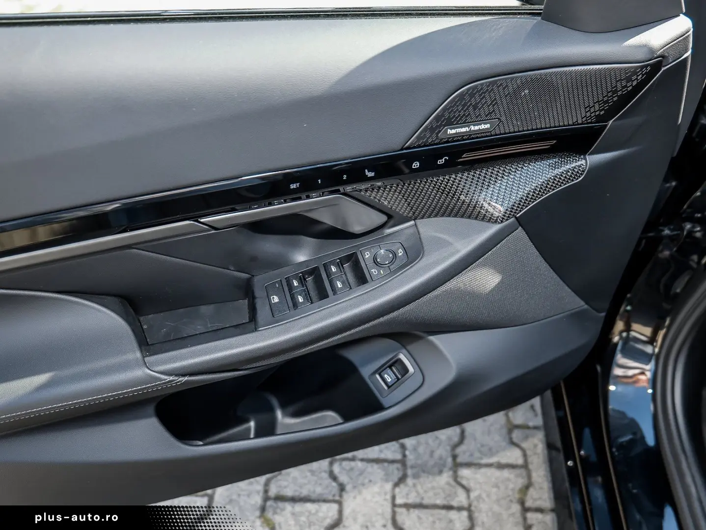 BMW 520i Limousine M Sport AHK Pano Standheiz. DA  H