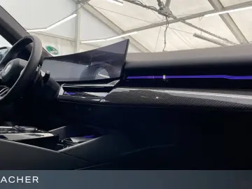 BMW 520i A Lim M-Sport AHK ACC 360  Sitzbelü Standh