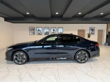 BMW 520 i M Sport Pano Shadow-Line Head-up AHK SHZ
