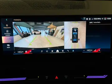 BMW 520 i M Sport Pano Shadow-Line Head-up AHK SHZ