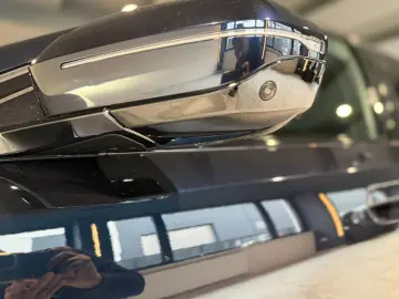 BMW 520 i M Sport Pano Shadow-Line Head-up AHK SHZ