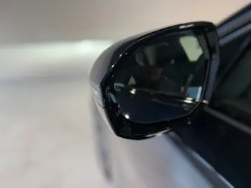 BMW 520 i M Sport Pano Shadow-Line Head-up AHK SHZ