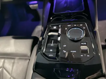 BMW 520 i M Sport Pano Shadow-Line Head-up AHK SHZ