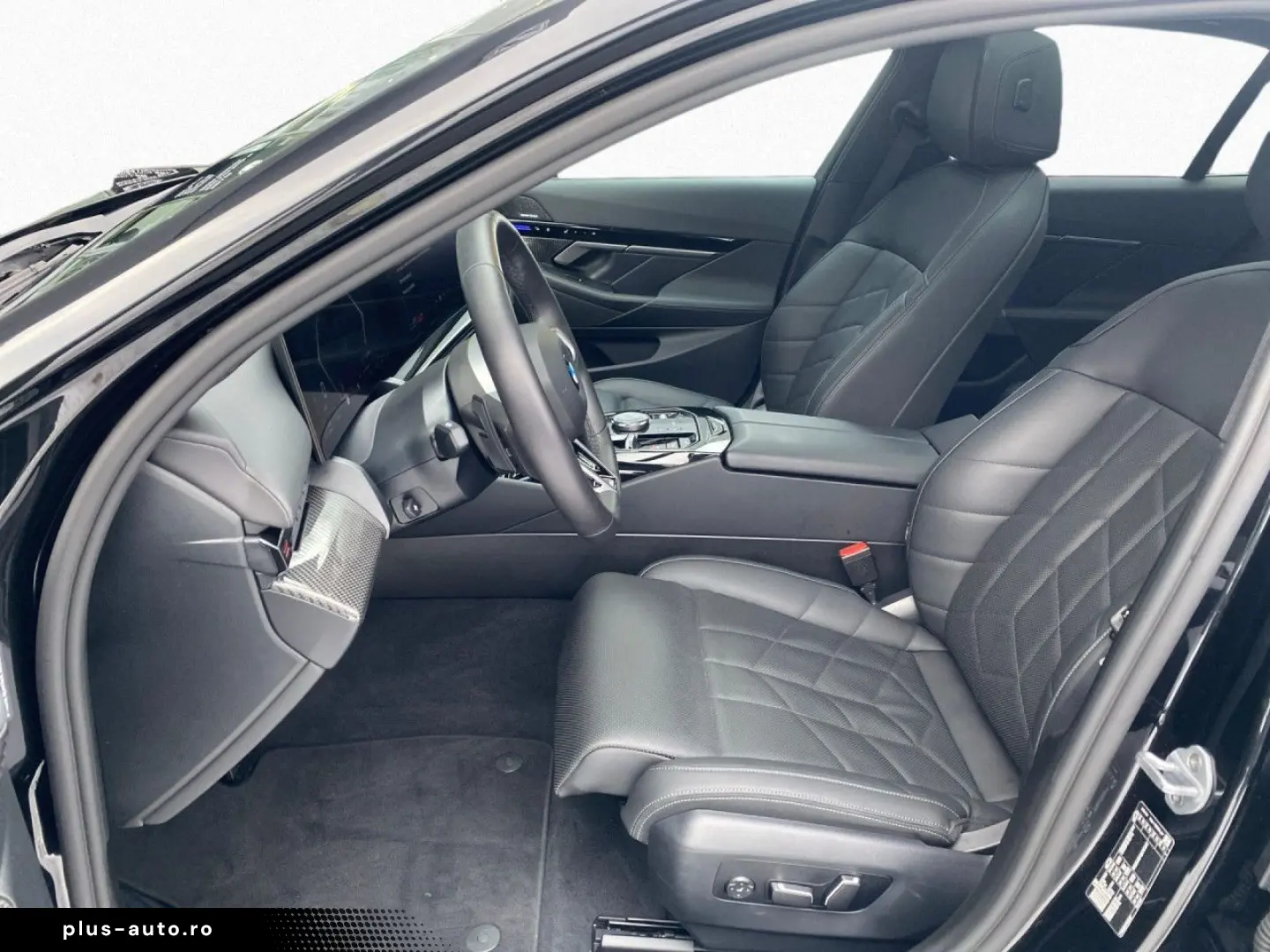 BMW 520i Lim M SPORT AdLED AHK Pano StHz H K St Go