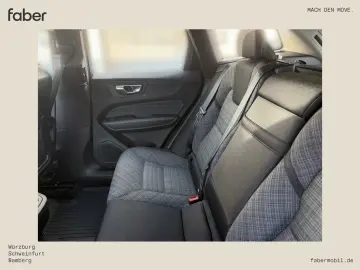 VOLVO XC60 B4 Diesel Momentum Pro 2WD