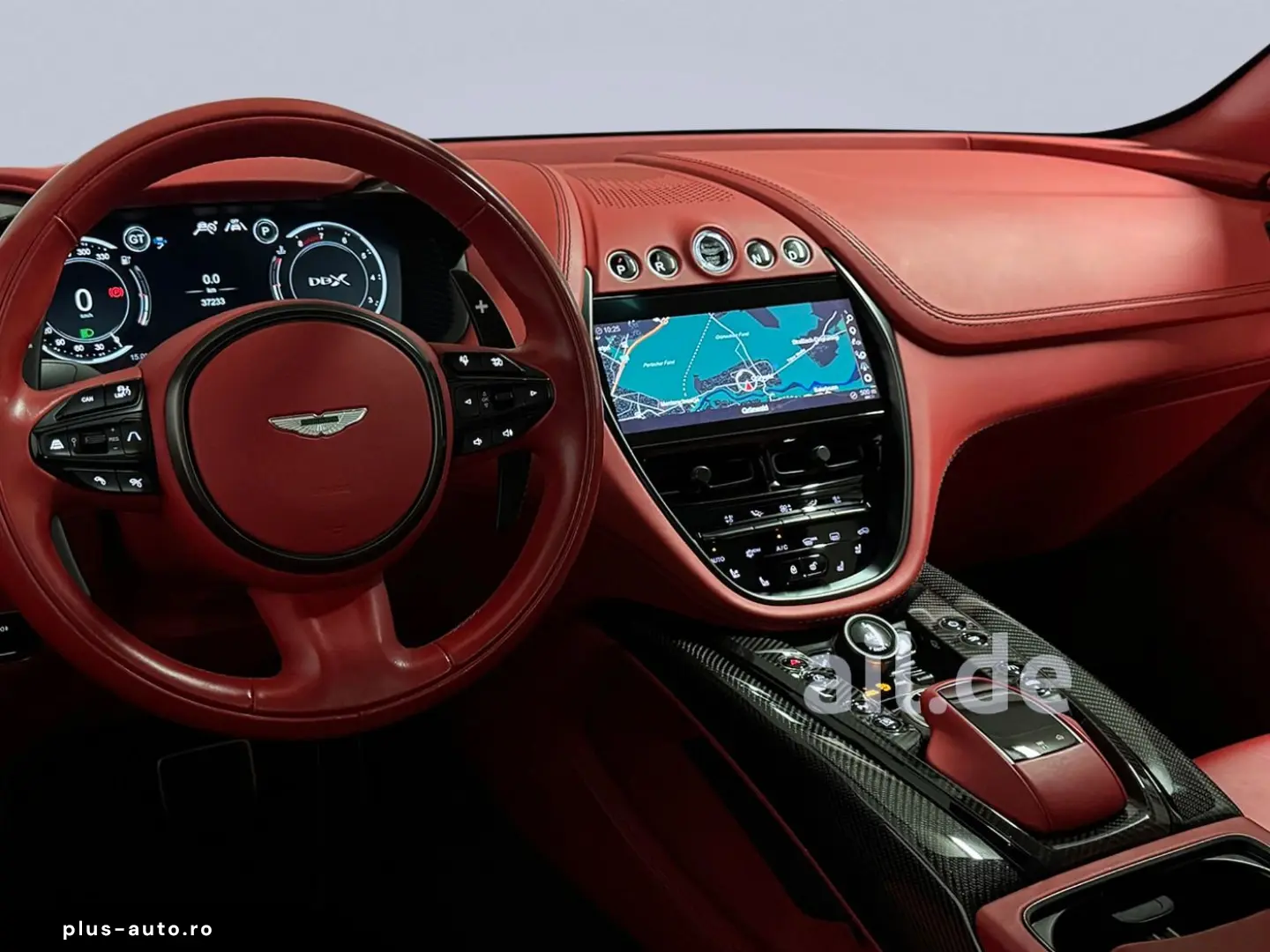 ASTON MARTIN DBX 707