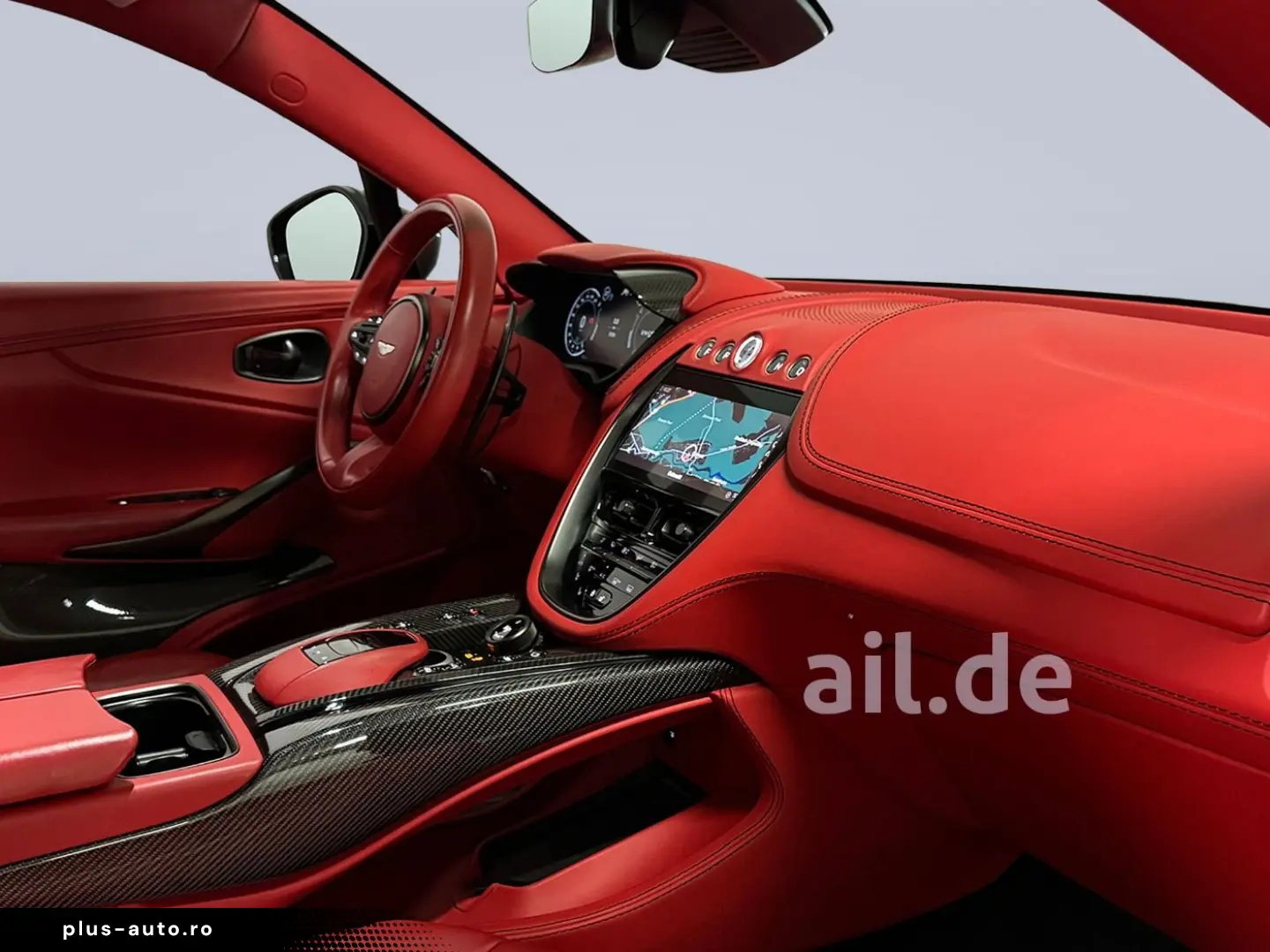 ASTON MARTIN DBX 707