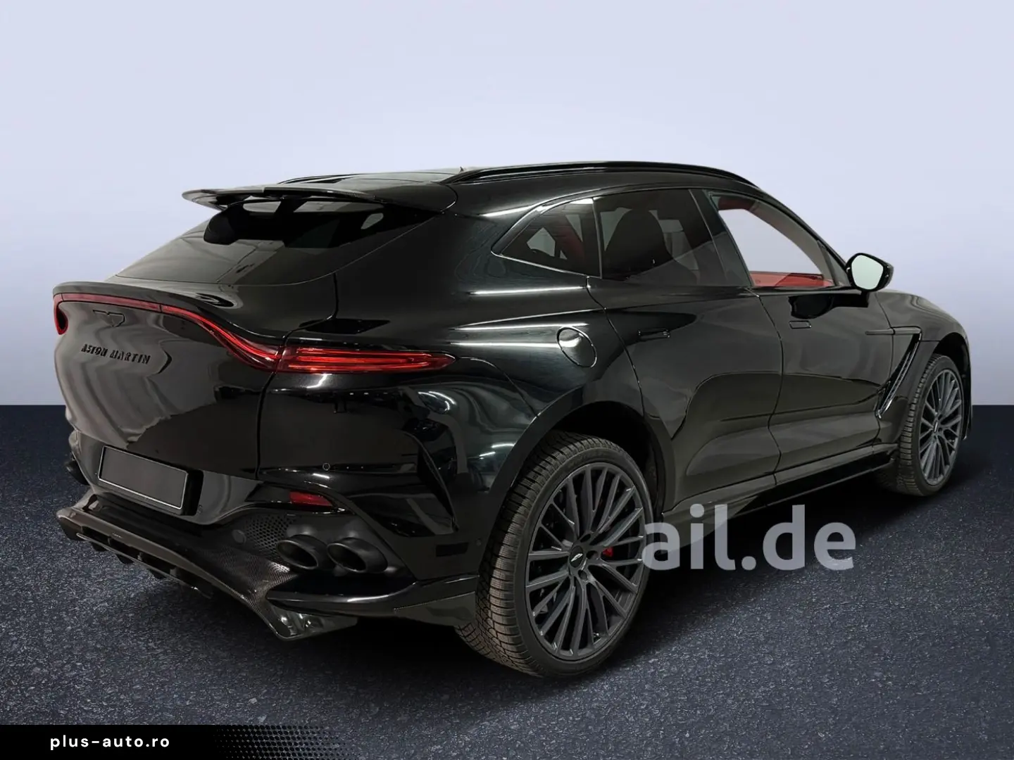 ASTON MARTIN DBX 707