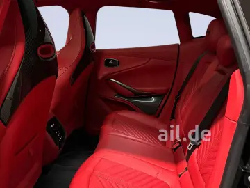 ASTON MARTIN DBX 707