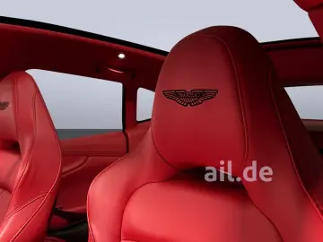 ASTON MARTIN DBX 707