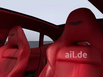 ASTON MARTIN DBX 707