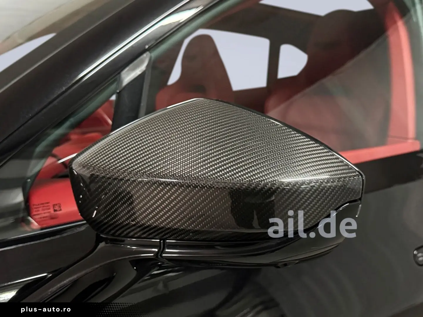 ASTON MARTIN DBX 707