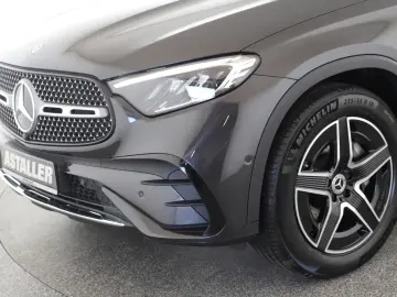 MERCEDES-BENZ GLC 200 4M AMG Line 2x LED PANO AHK