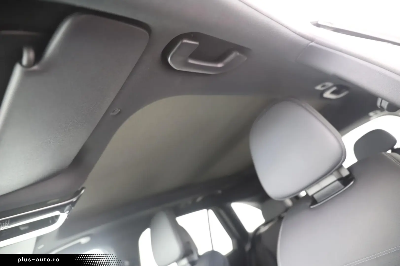 MERCEDES-BENZ GLC 200 4M AMG Line 2x LED PANO AHK