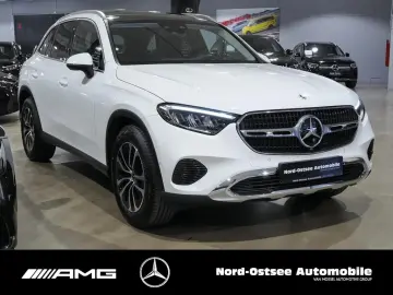 MERCEDES-BENZ GLC 200 4M Avantgarde Pano Distro Memory